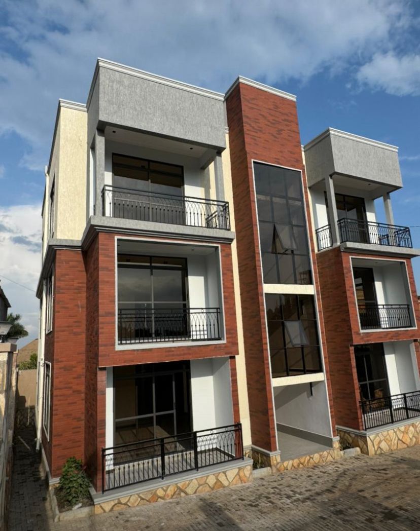6 Units Apartment, Muyenga